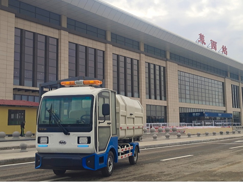 瑪西爾山東環(huán)衛(wèi)后吊垃圾收集車(chē)案例